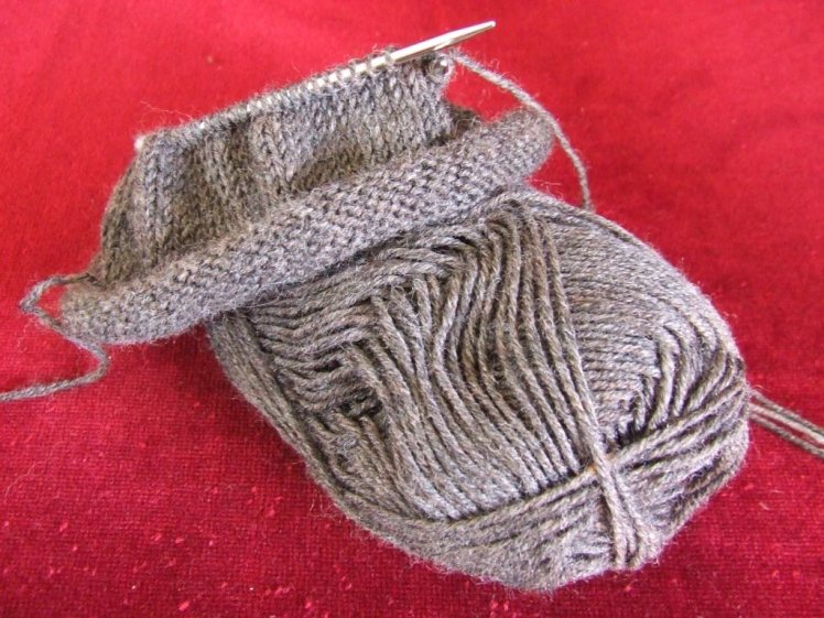 Little Twiglet's hat