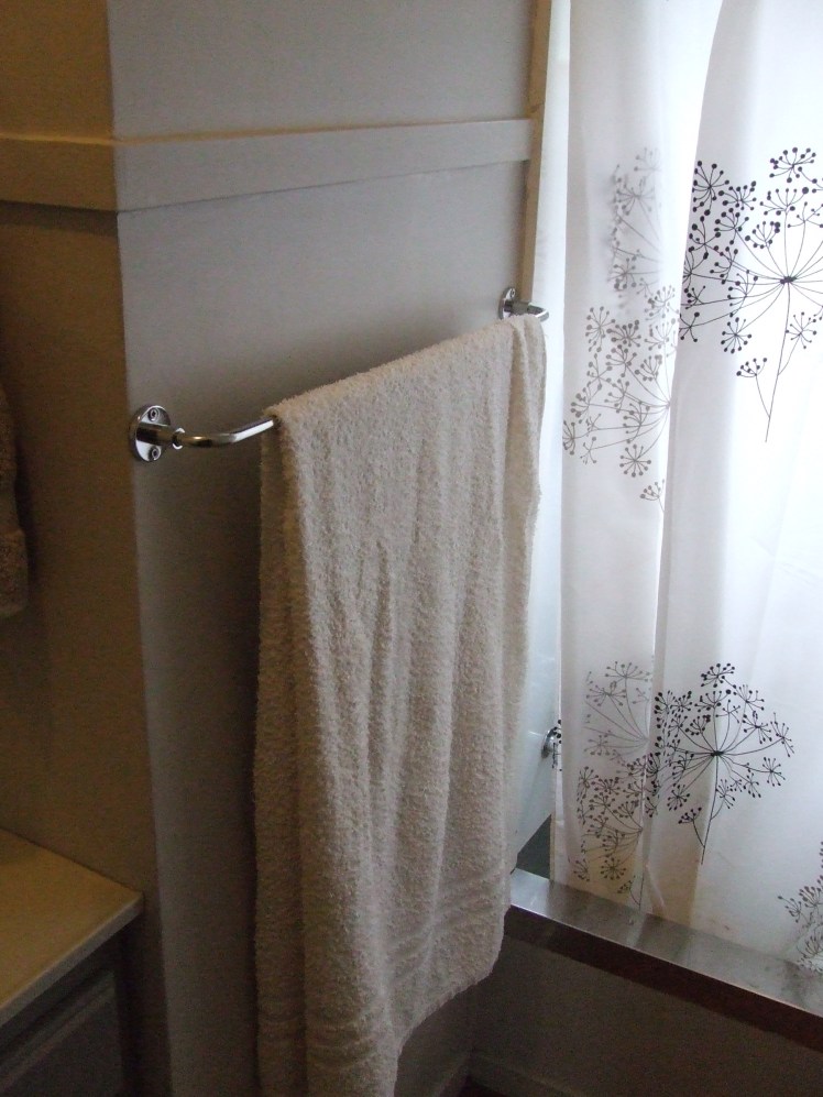 Towel rail